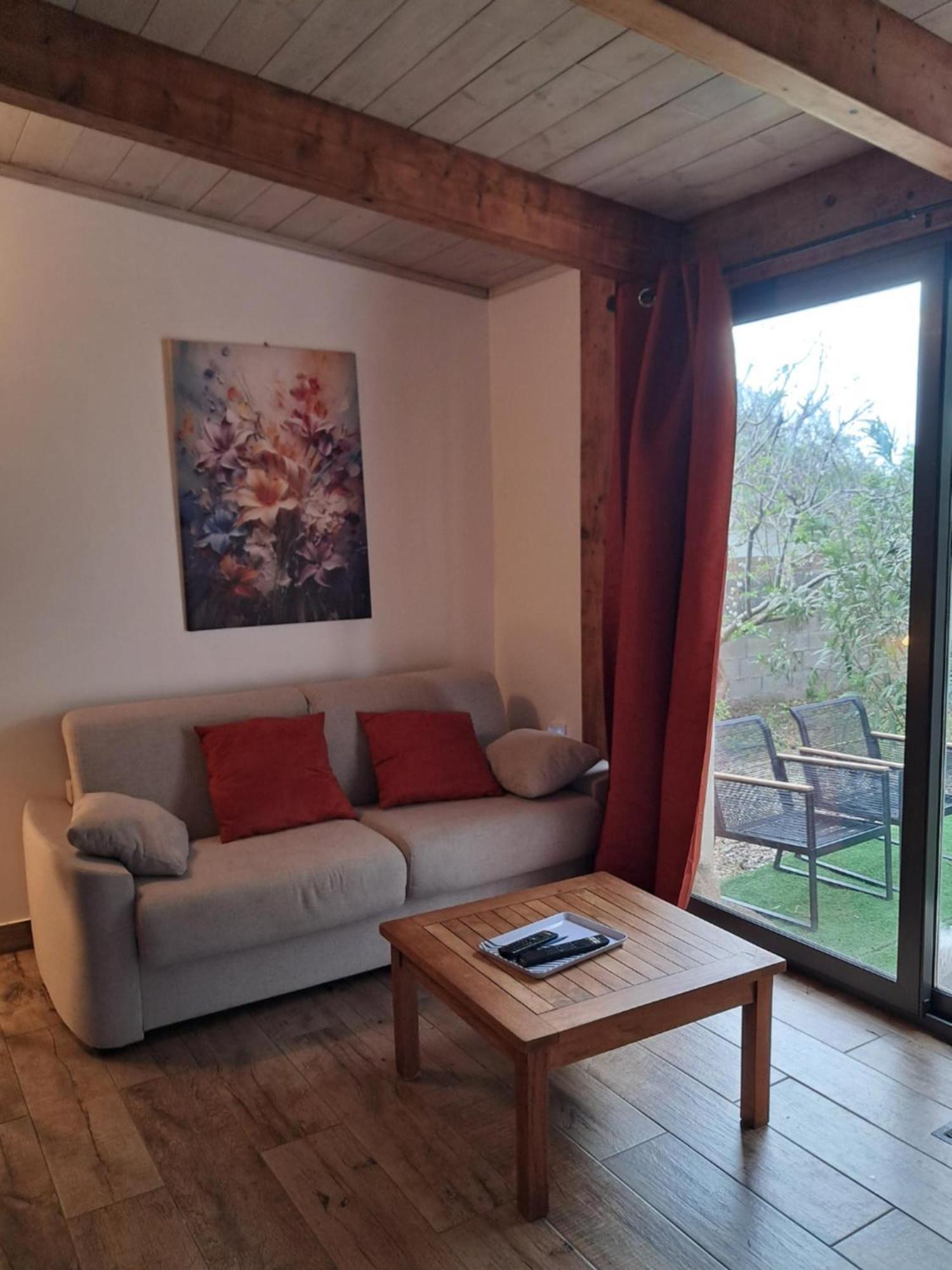 Mini Villa Giuseppina Бонифачо Екстериор снимка